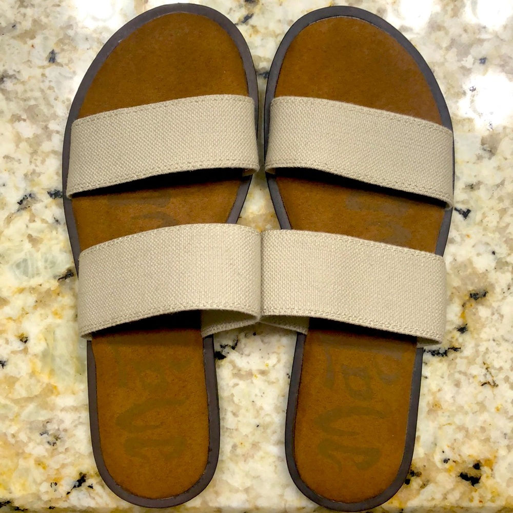Sandal - NEW